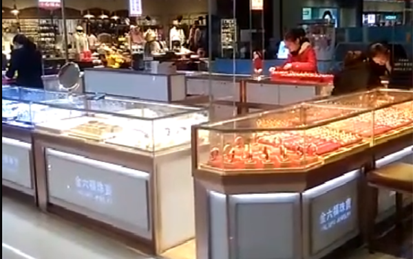 【客戶(hù)反饋】金六福珠寶—黃金珠寶展示柜臺(tái)